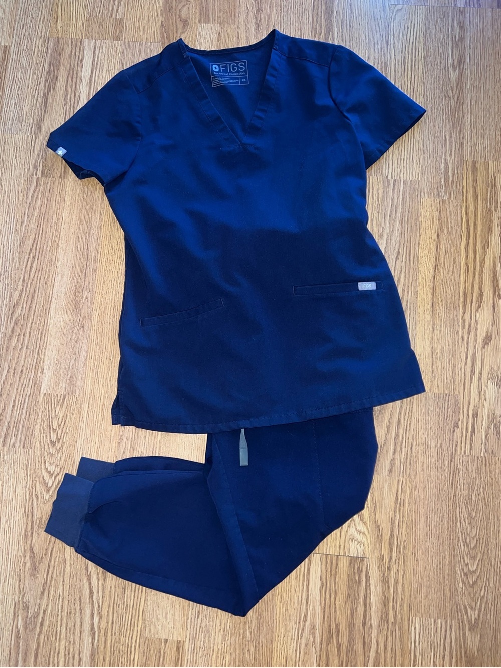 Figs Scrub Set